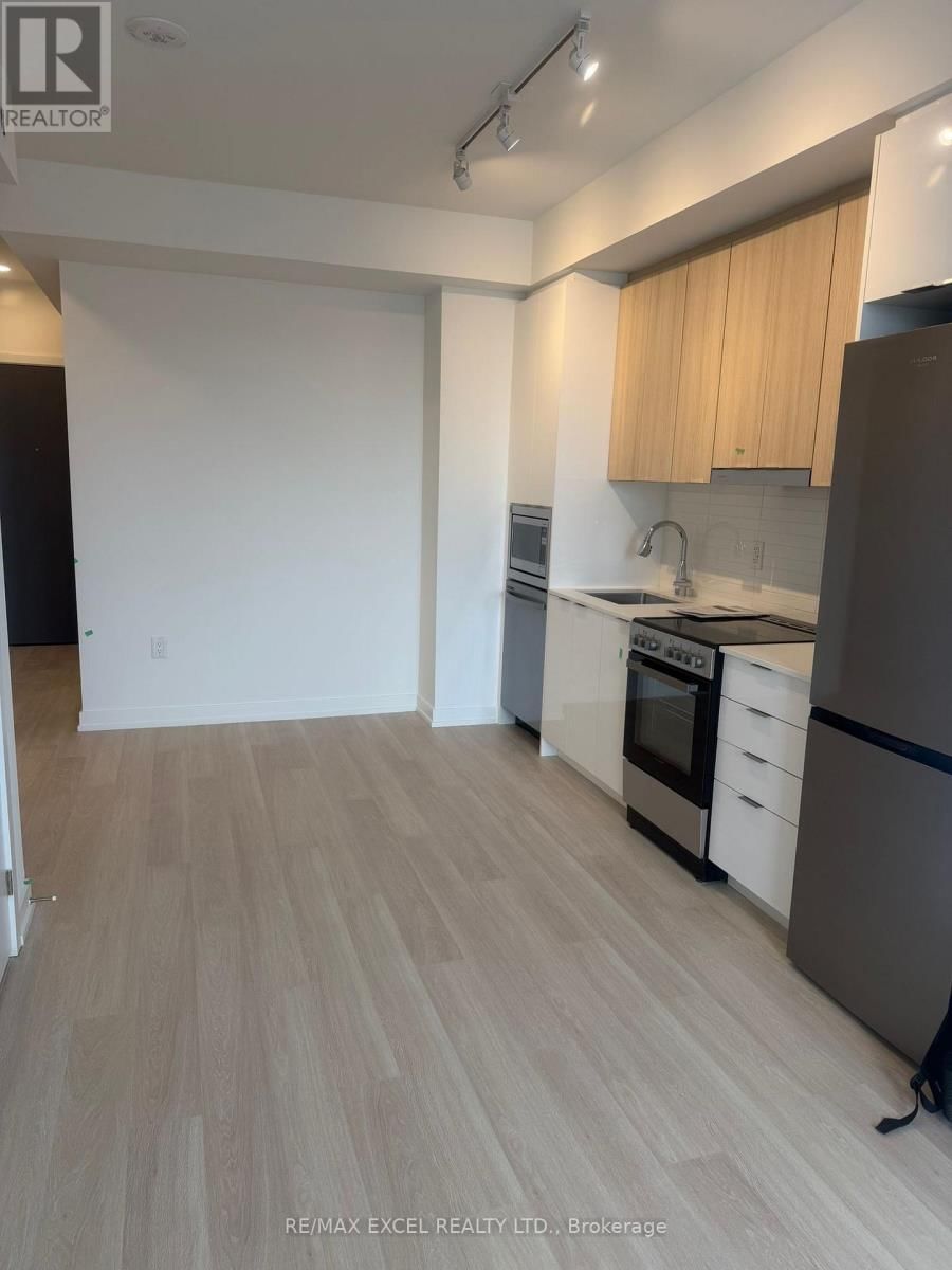 B212 - 9751 MARKHAM ROAD Image 14