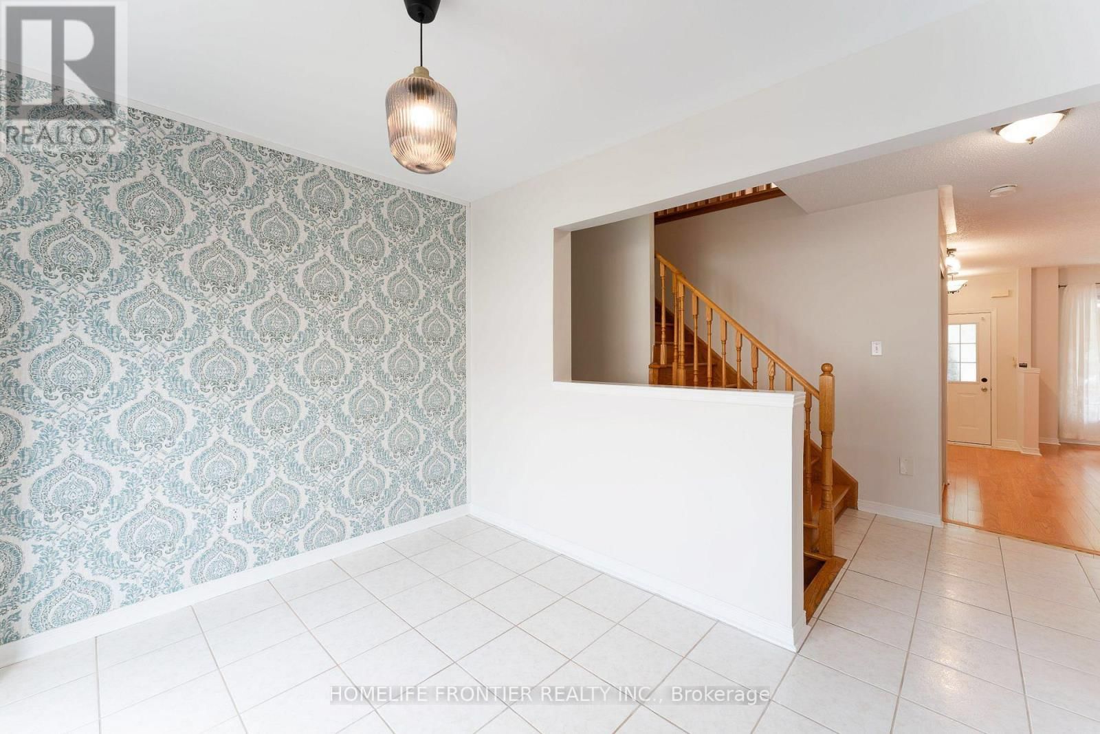 100 SELKIRK DRIVE Image 23