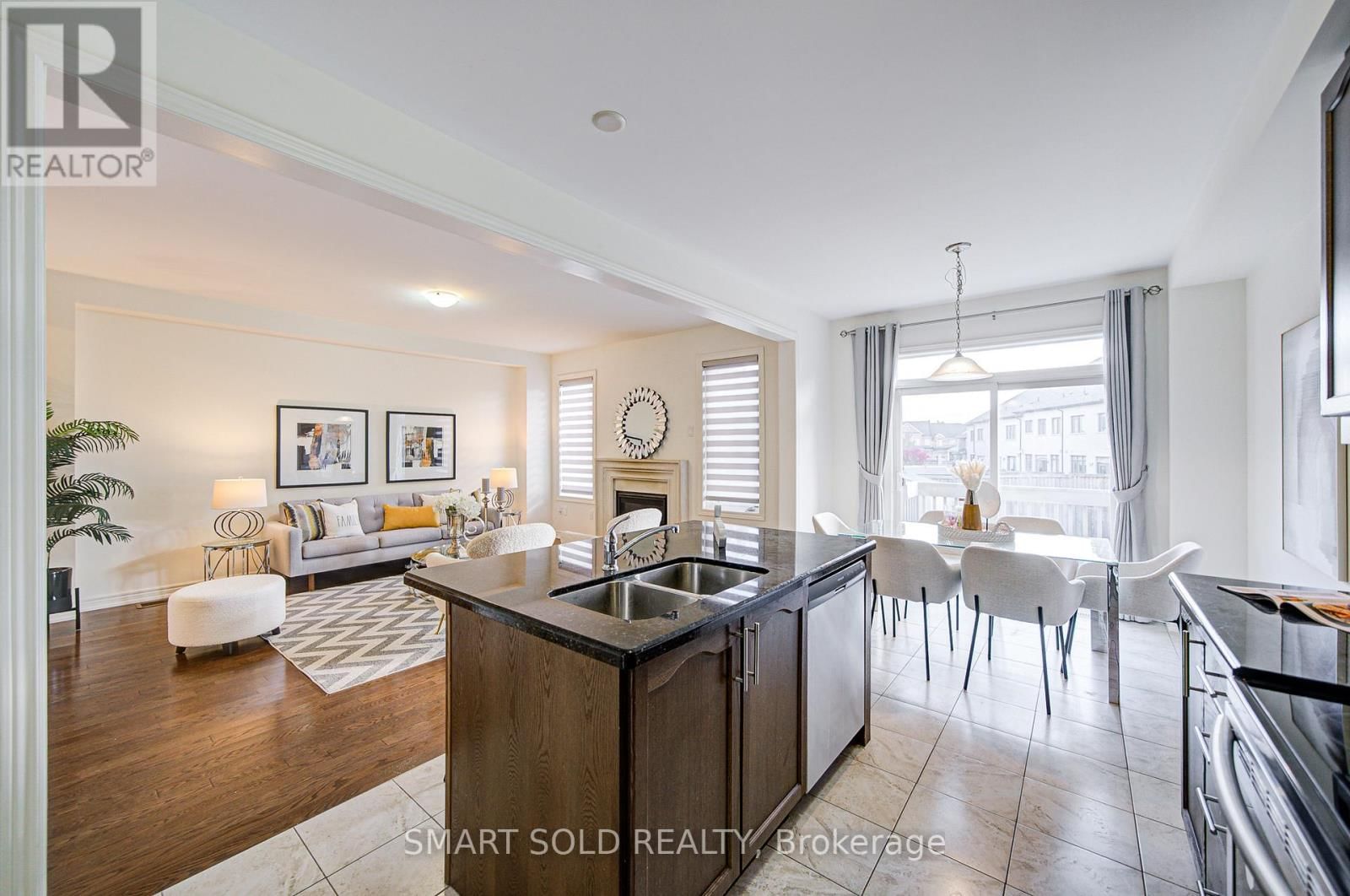 99 CHOUINARD WAY Image 12