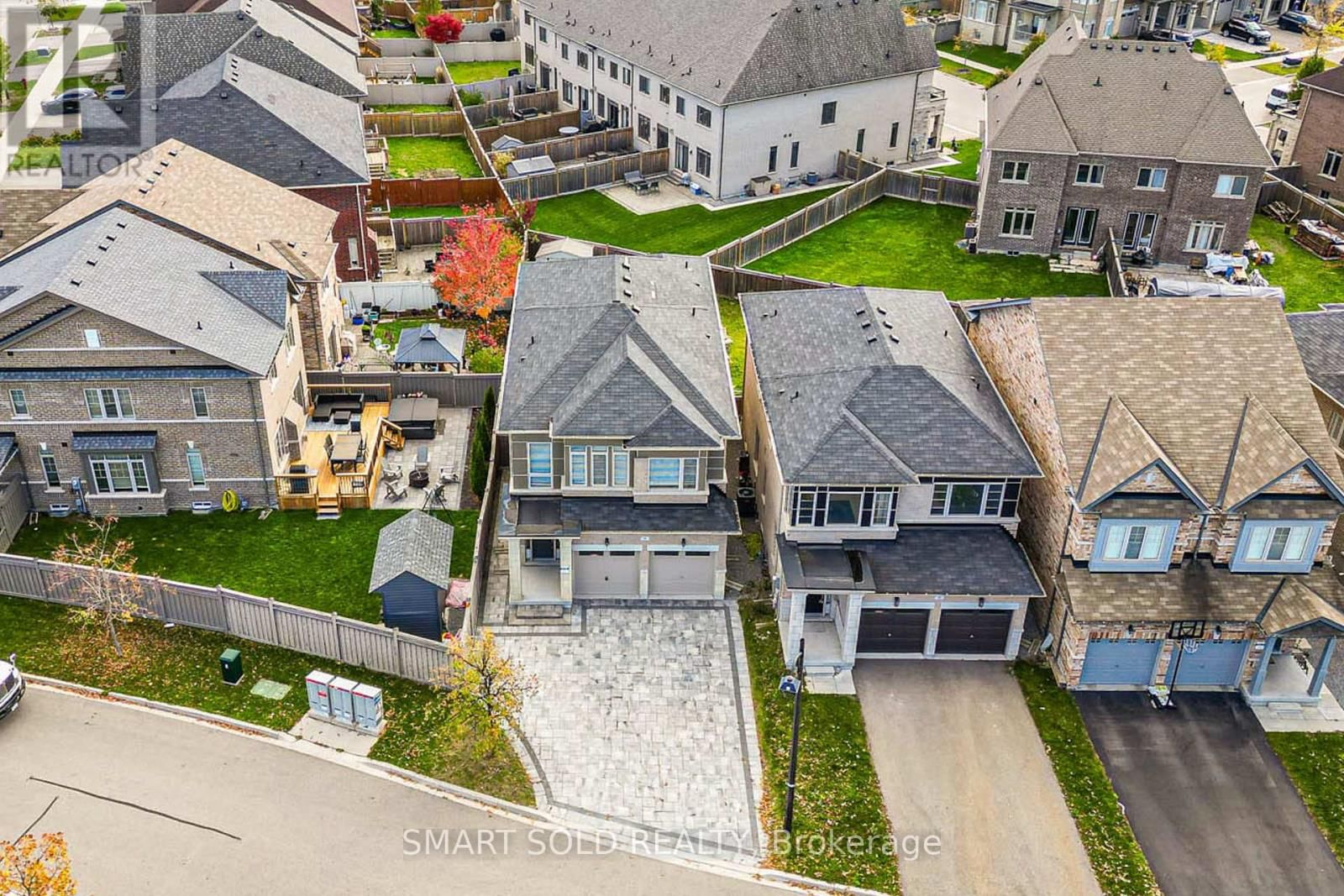 99 CHOUINARD WAY Image 37