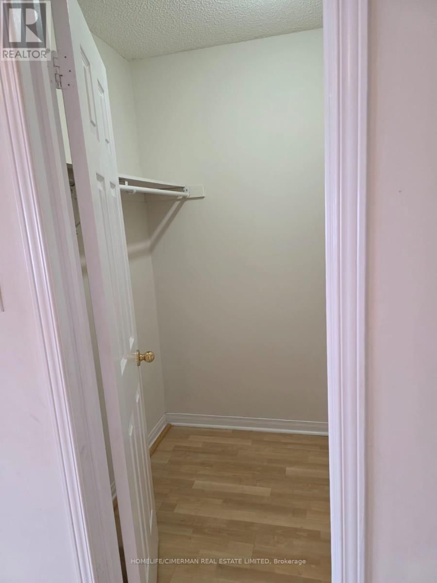 Upper - 161 SASSAFRAS CIRCLE Image 19