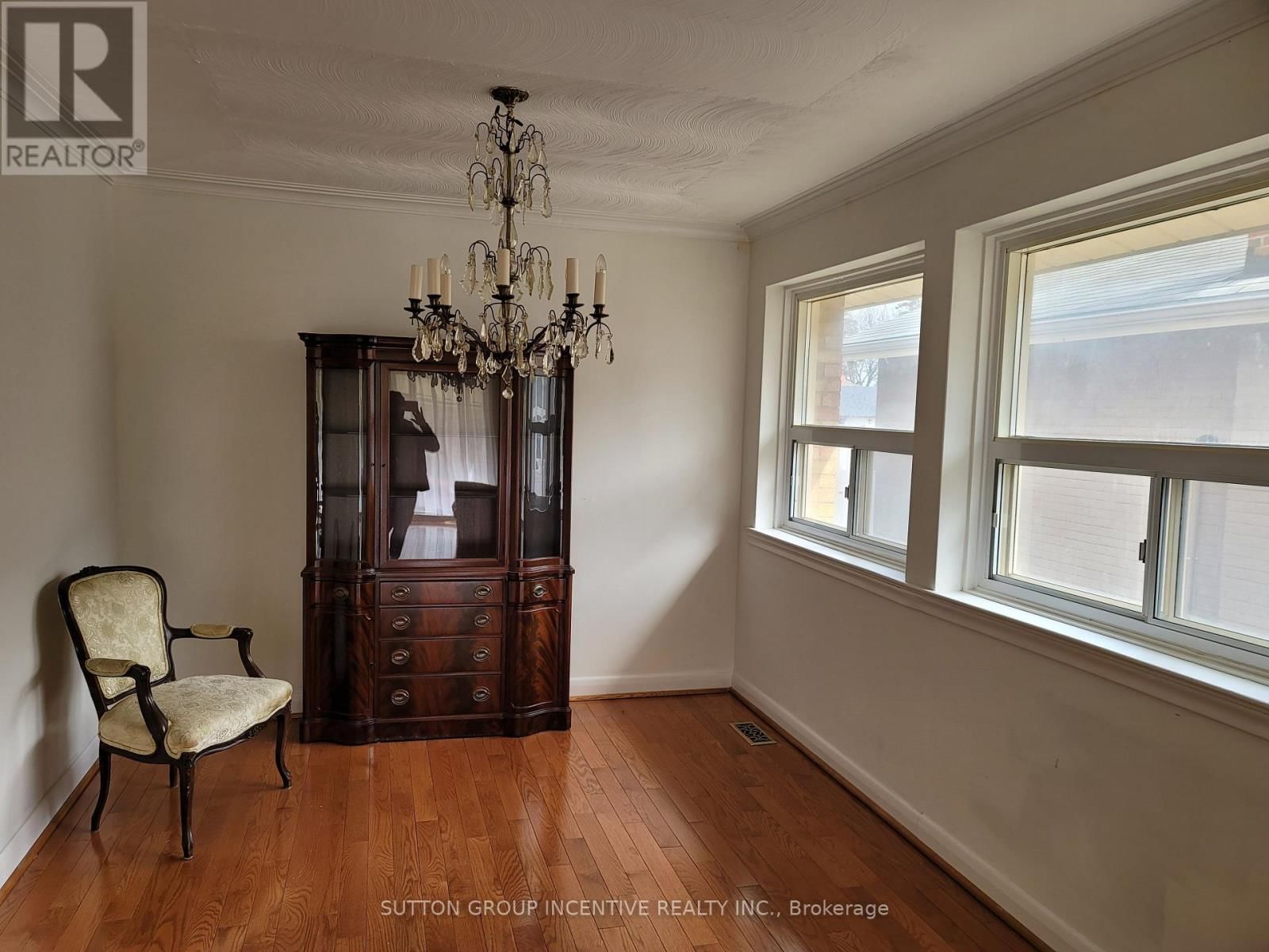 73 BEAVERTON ROAD SOUTH Image 13