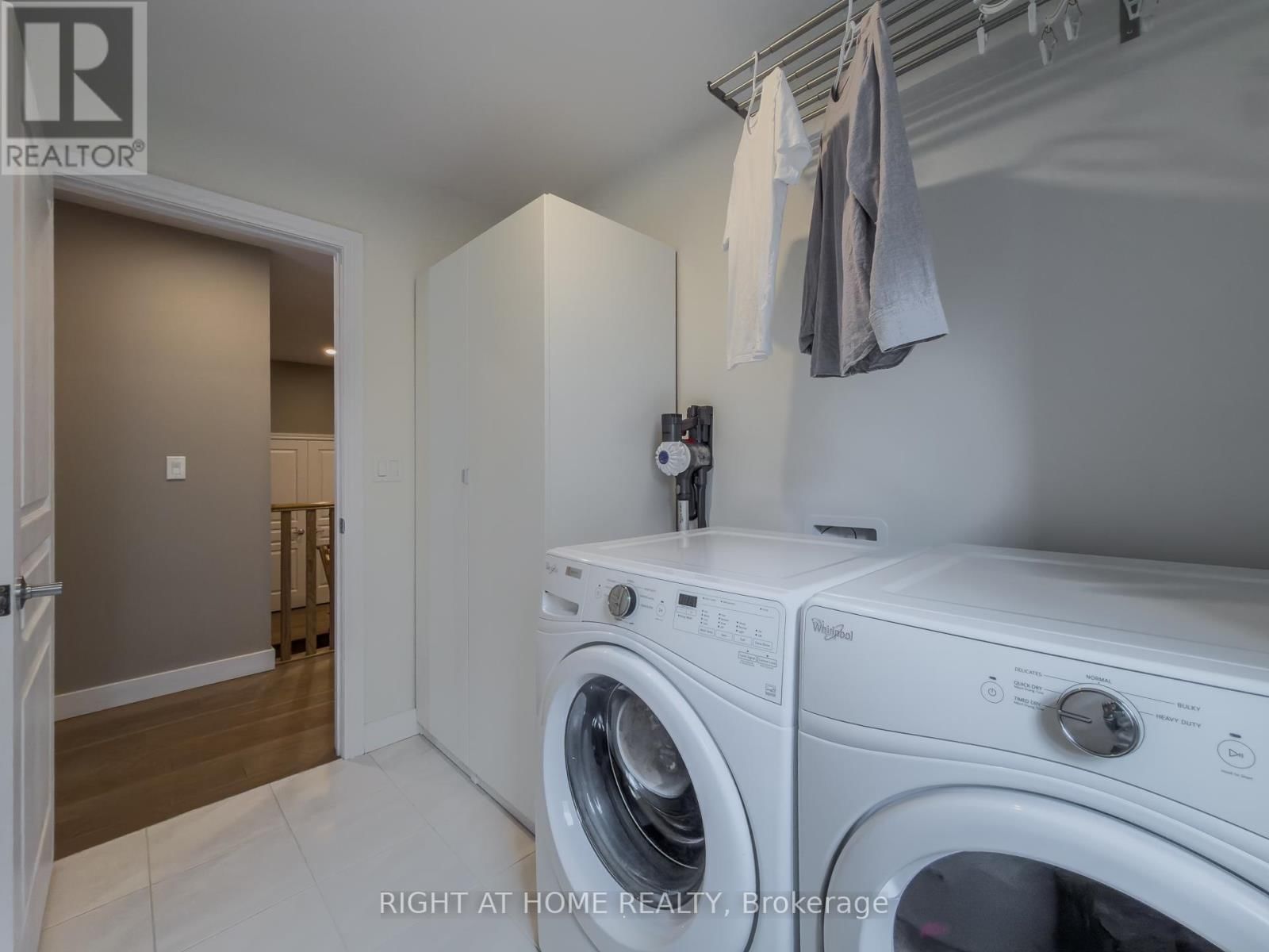 77 LEADEN HALL DRIVE Image 40