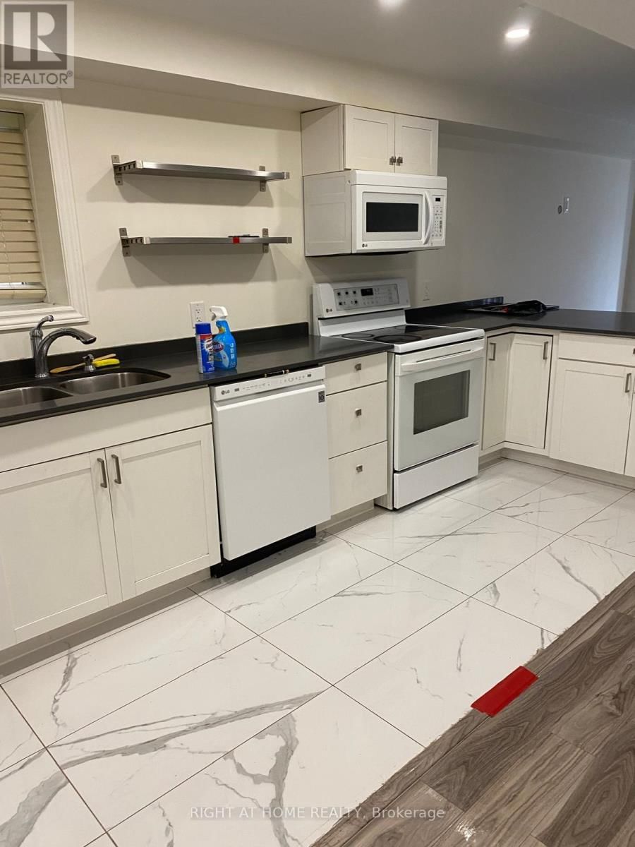 Lower - 45 PAPER MILLS CRESCENT Image 3