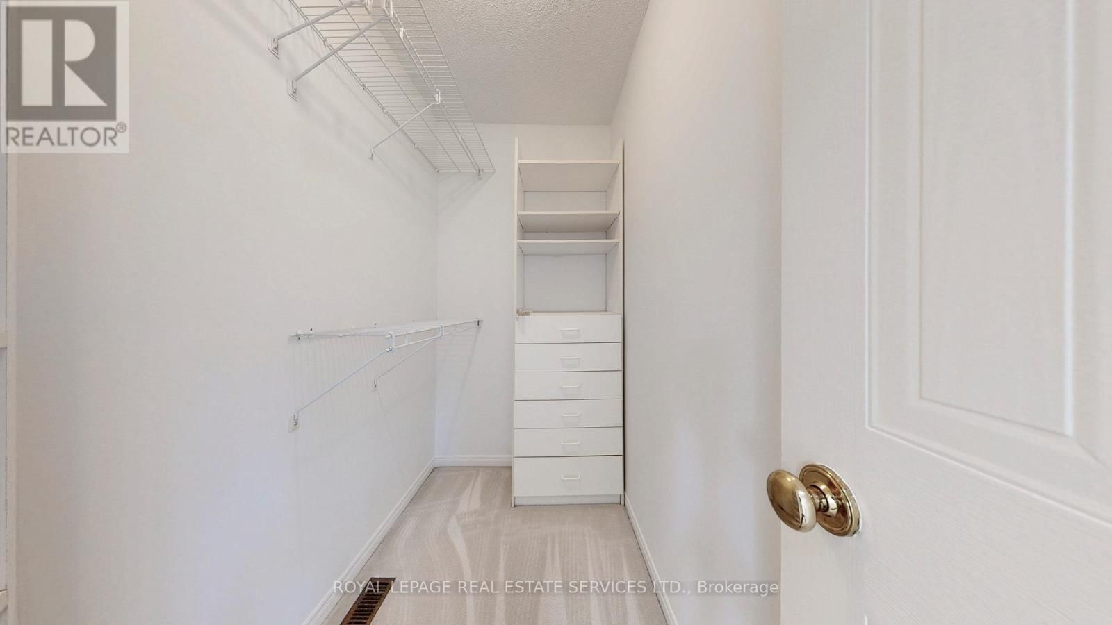 107 ROSEBOROUGH CRESCENT Image 18