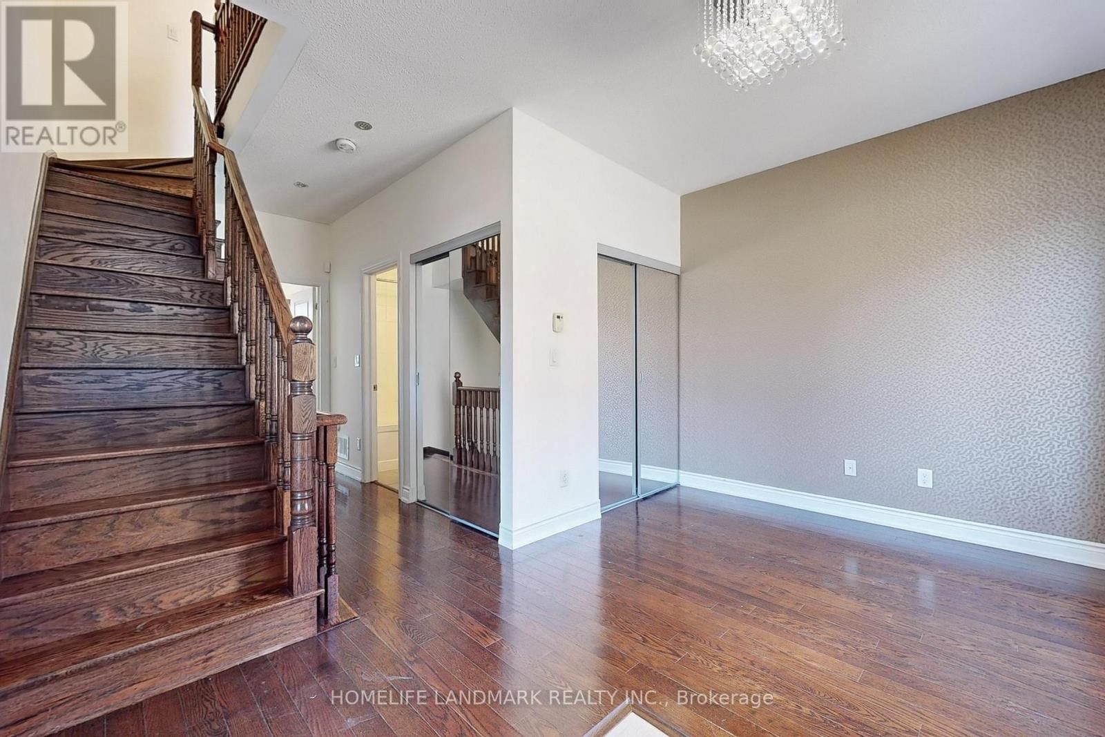 231 SOUTH PARK ROAD Image 27