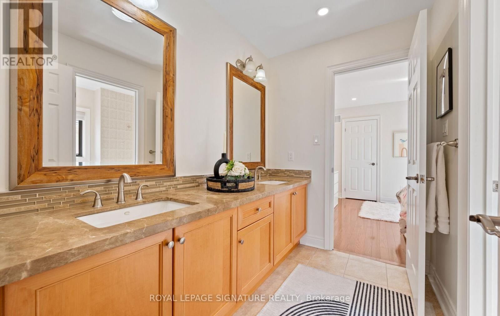 57 SIR FRANCESCO STREET Image 24