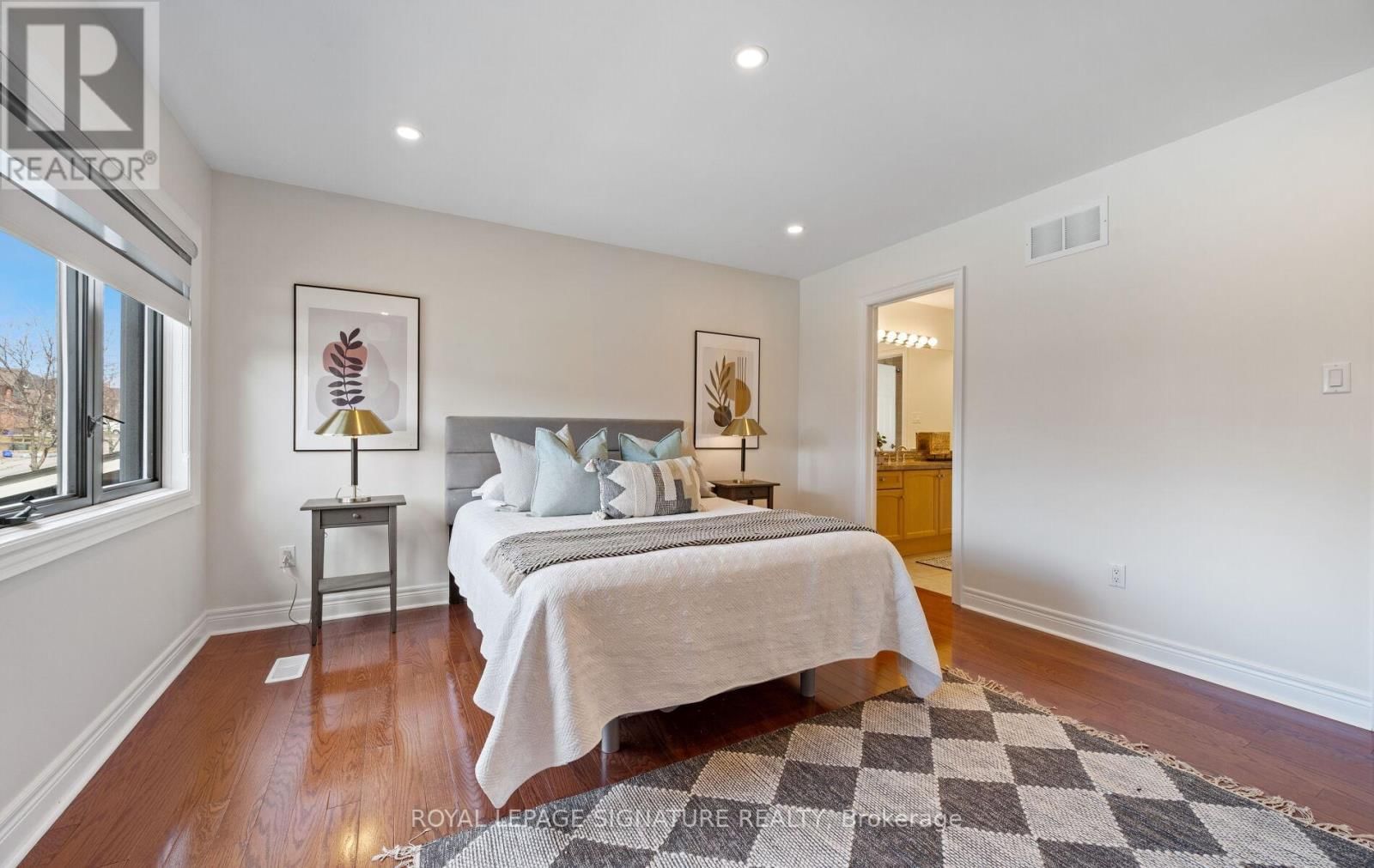 57 SIR FRANCESCO STREET Image 29