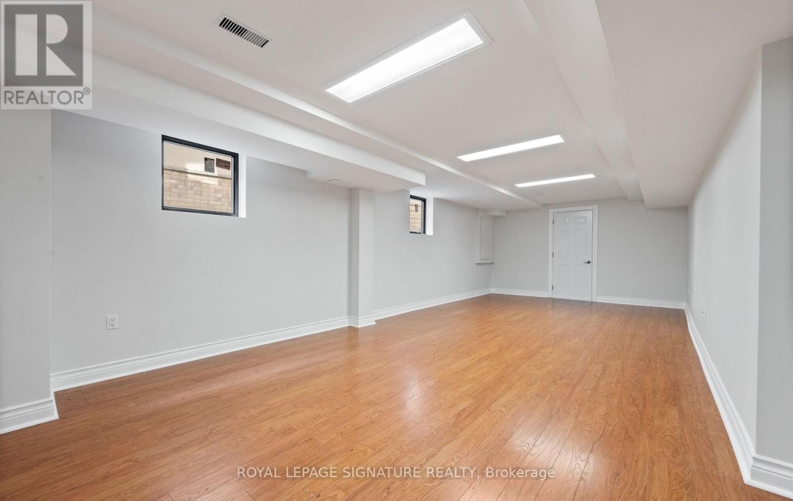 57 SIR FRANCESCO STREET Image 34