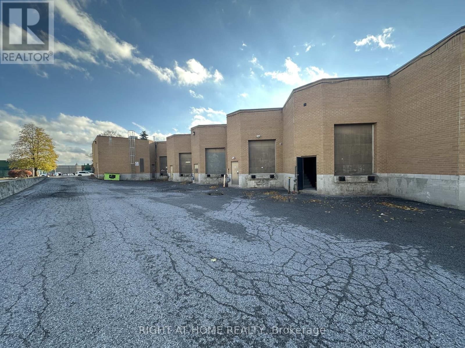 14 - 95 WEST BEAVER CREEK ROAD Image 16