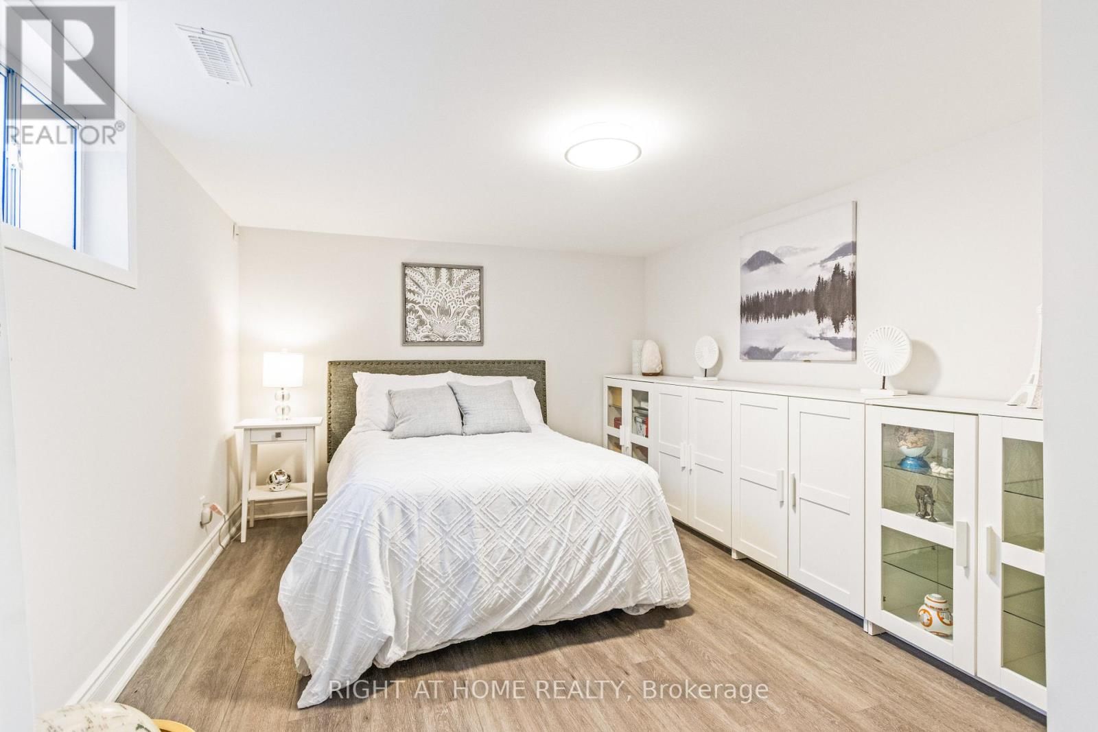 735 SRIGLEY STREET Image 17