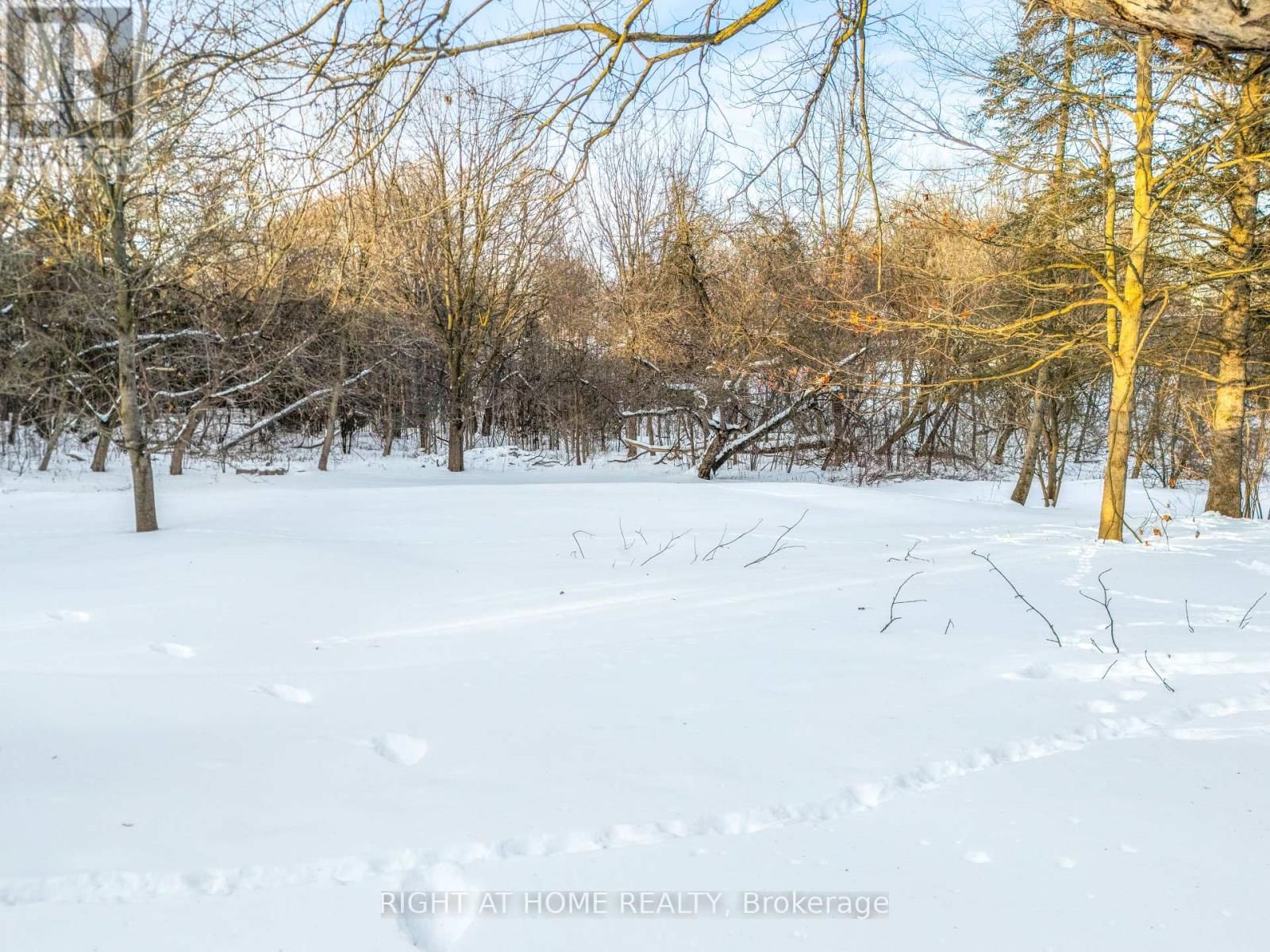 735 SRIGLEY STREET Image 26