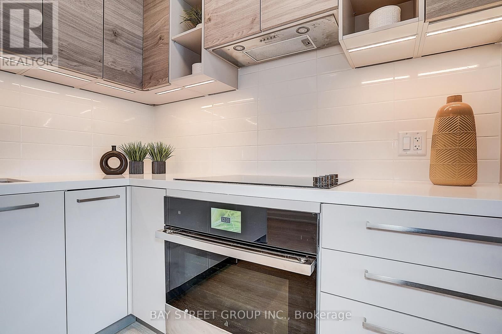 1612 - 12 GANDHI LANE Image 9