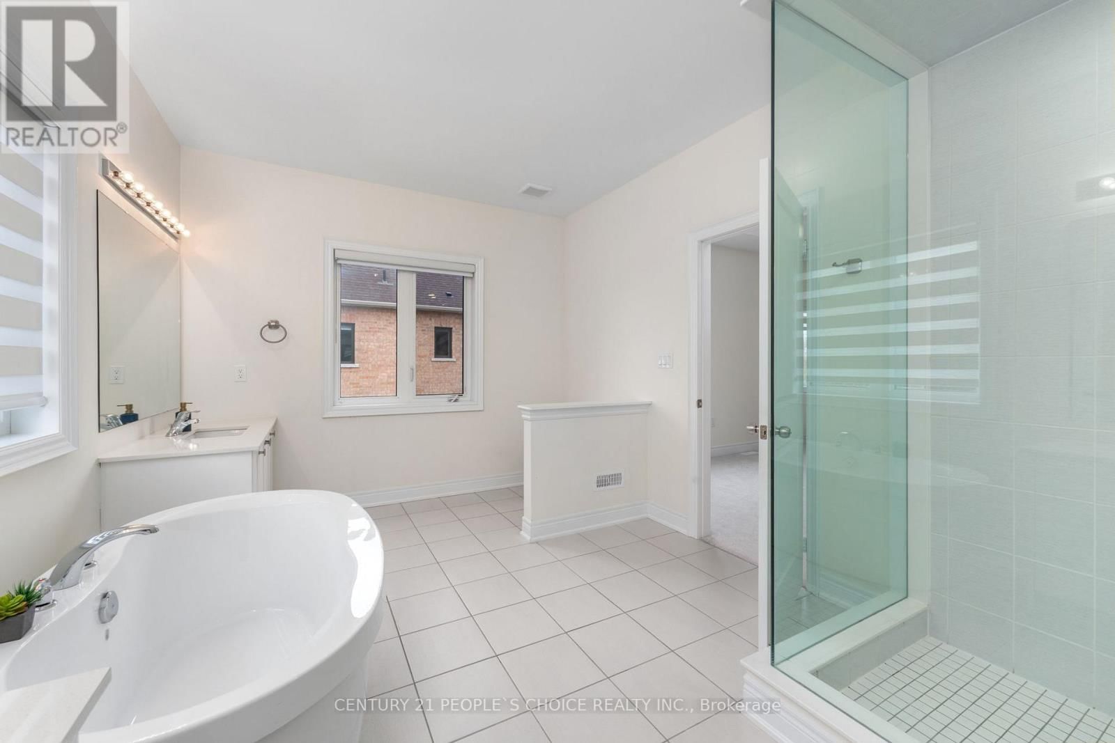 64 COLDWELL BAY CIRCLE Image 21