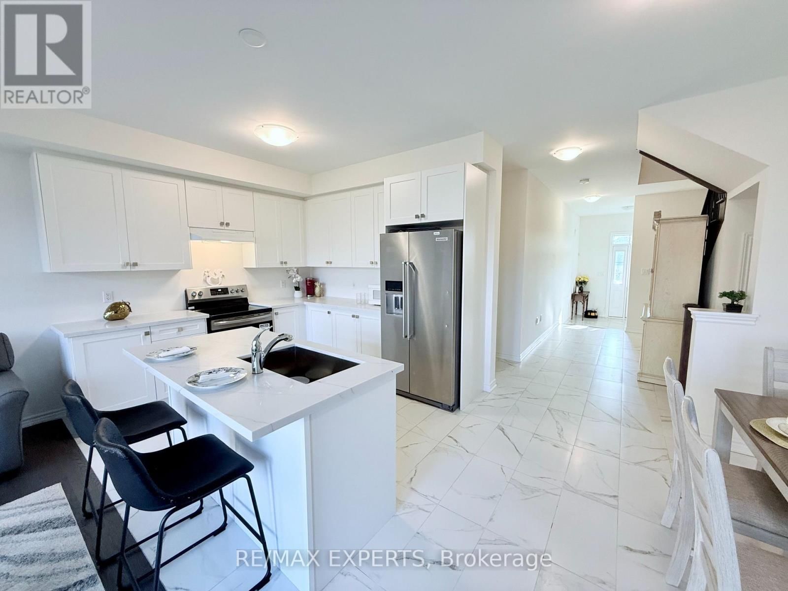 2229 GRAINGER LOOP Image 9