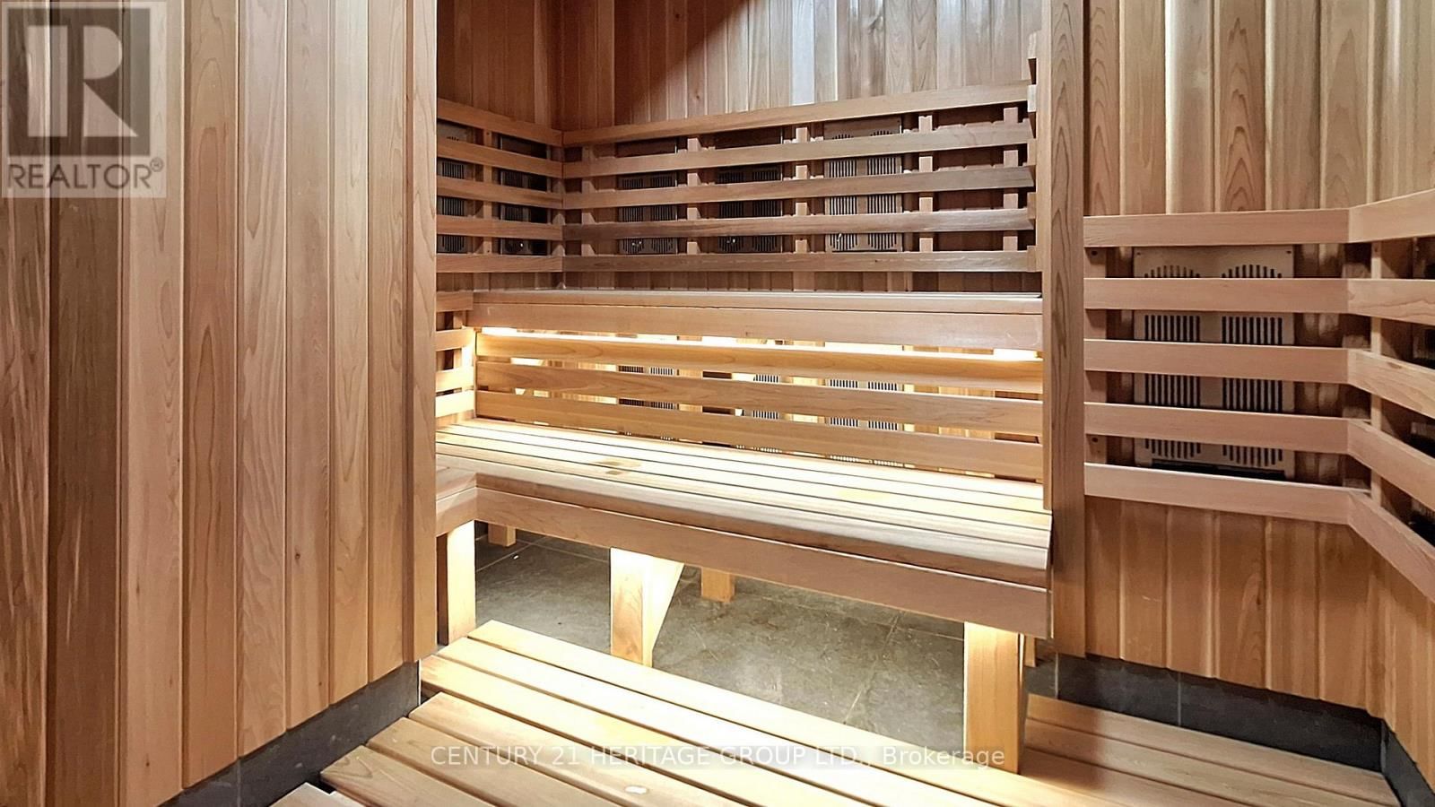 611 - 2075 KING ROAD Image 25