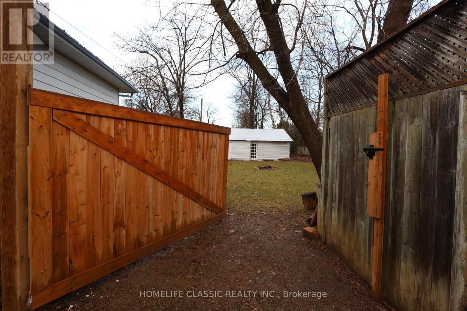 16 RIVER DRIVE Image 10