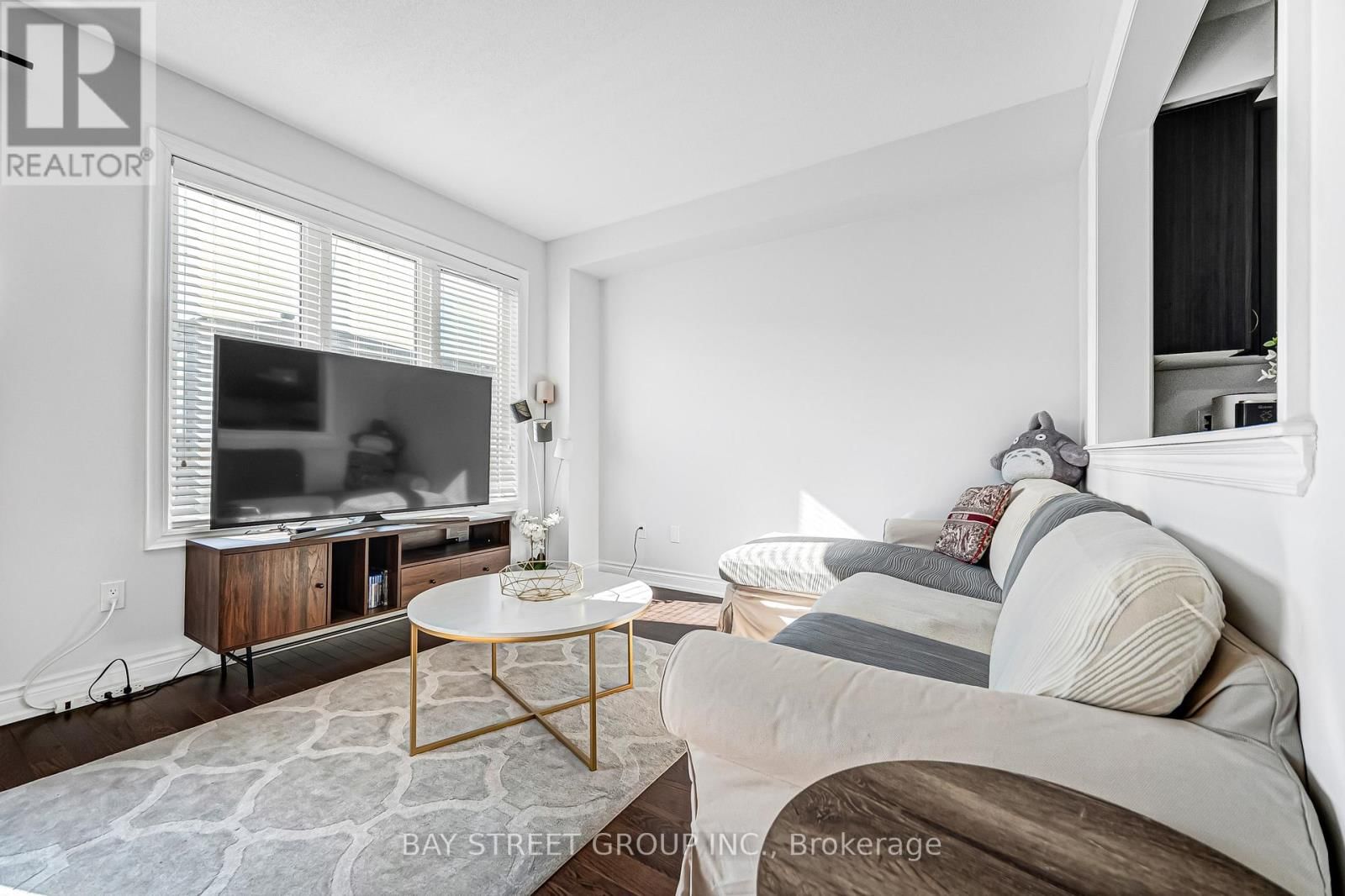 60 MOHANDAS DRIVE Image 23