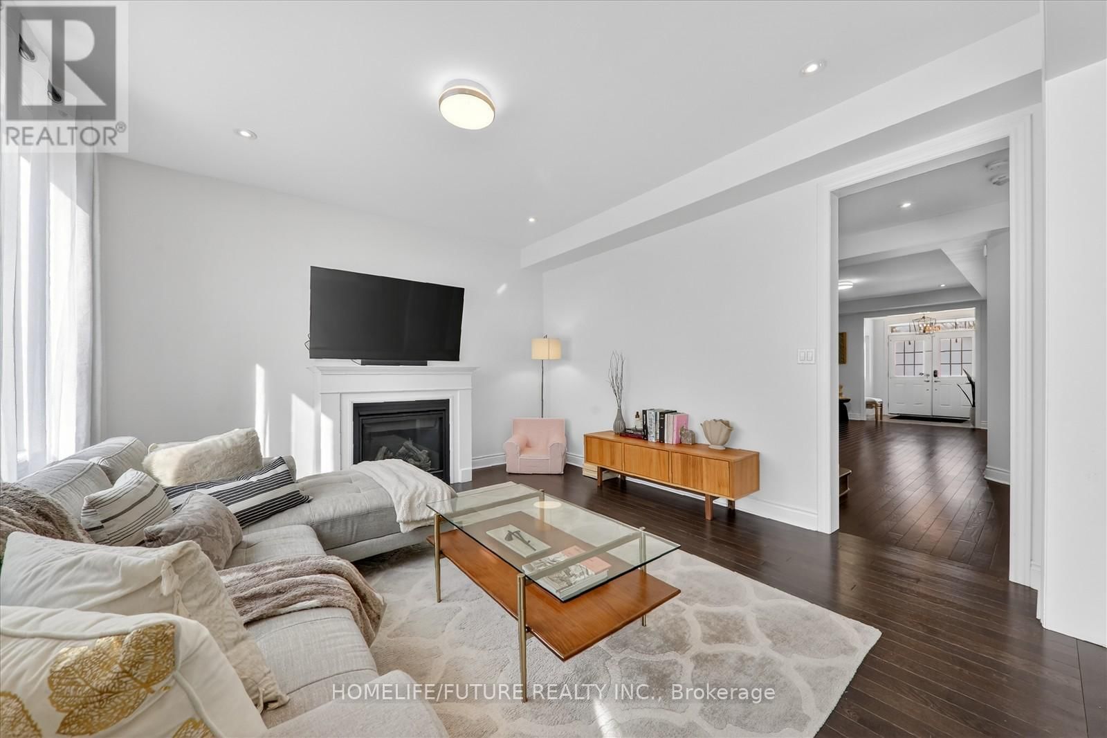 1016 POPPY LANE Image 10