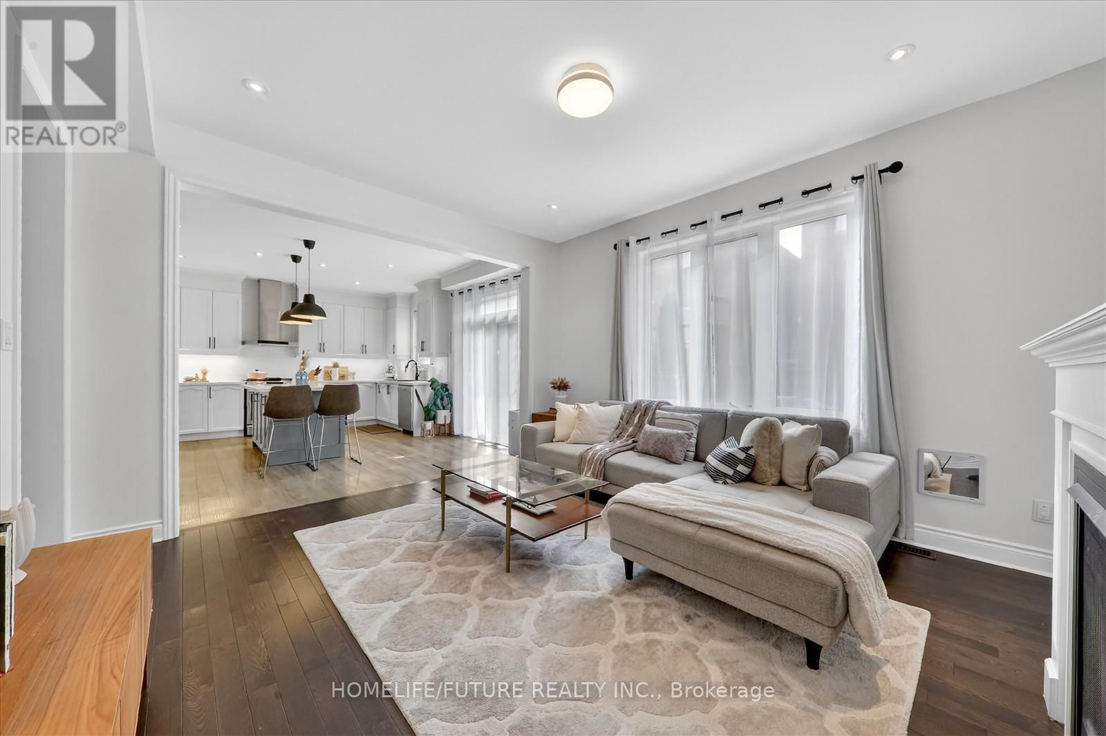 1016 POPPY LANE Image 11