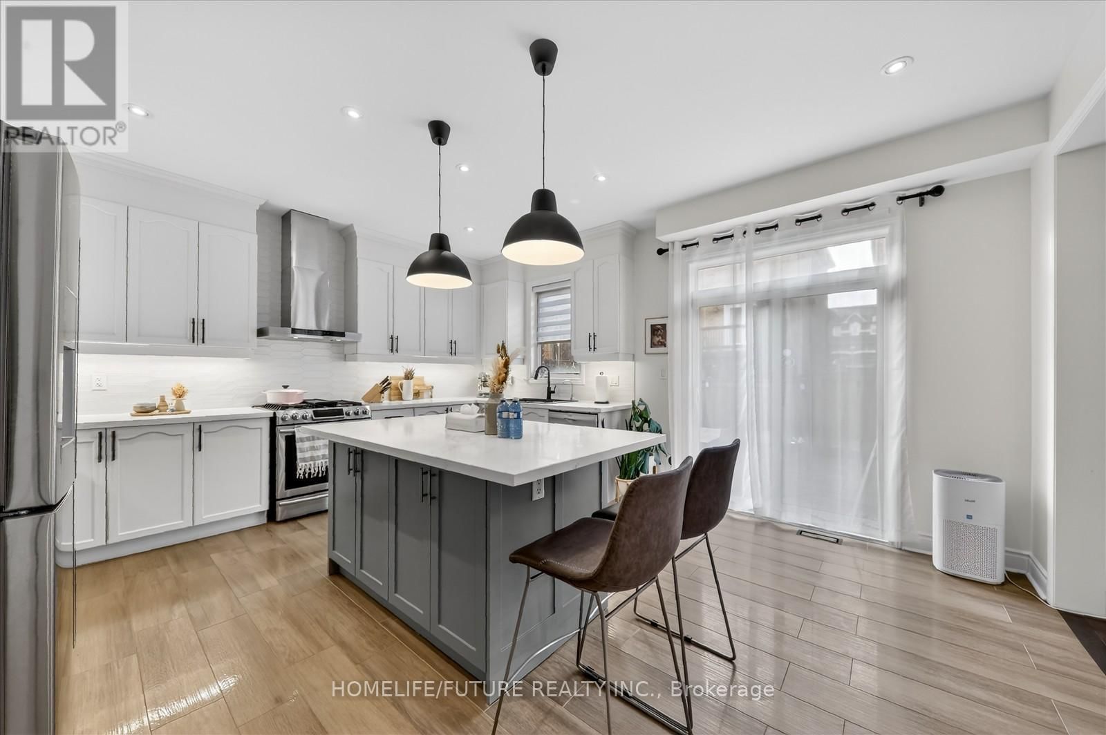 1016 POPPY LANE Image 12