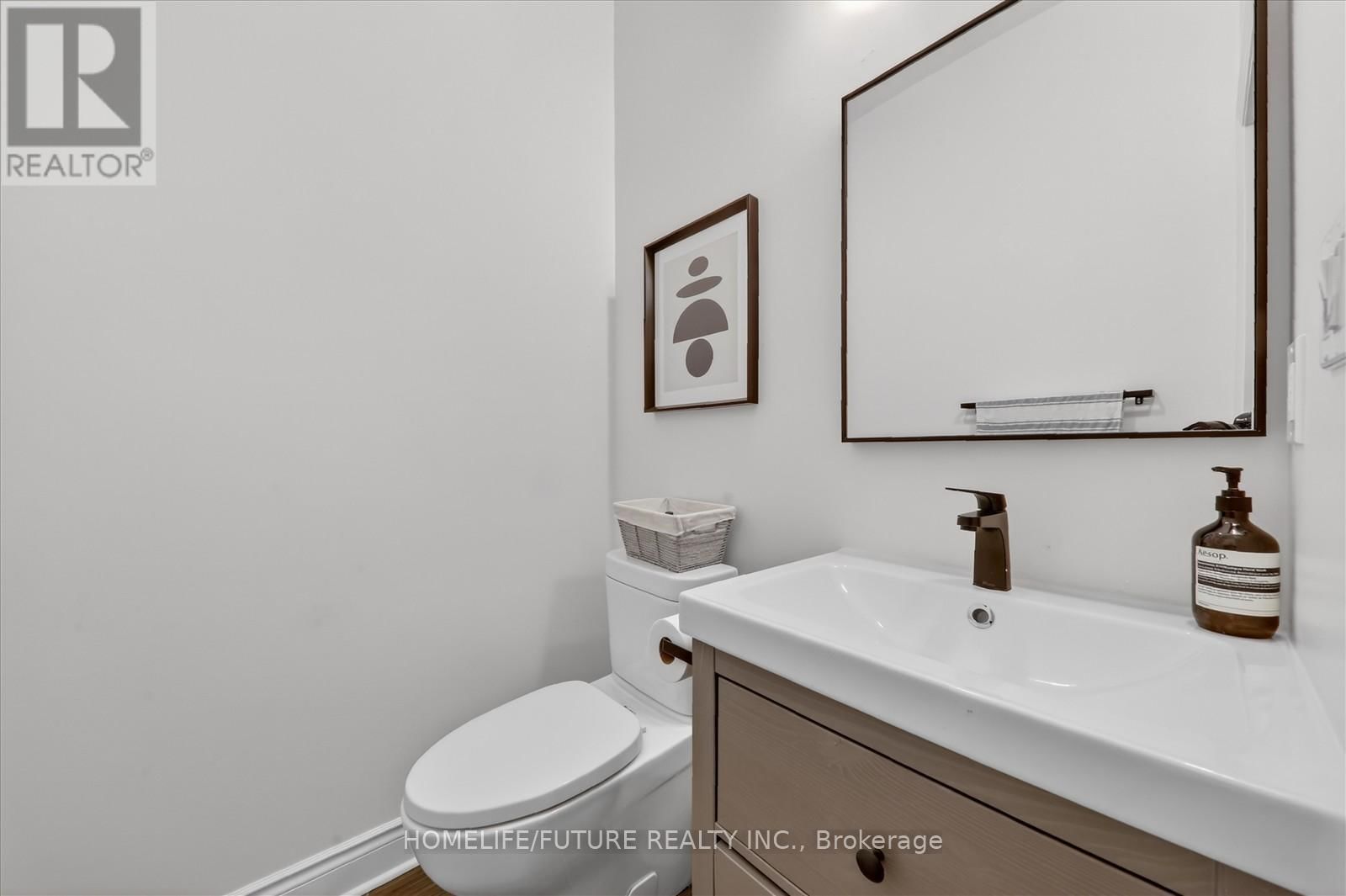 1016 POPPY LANE Image 18