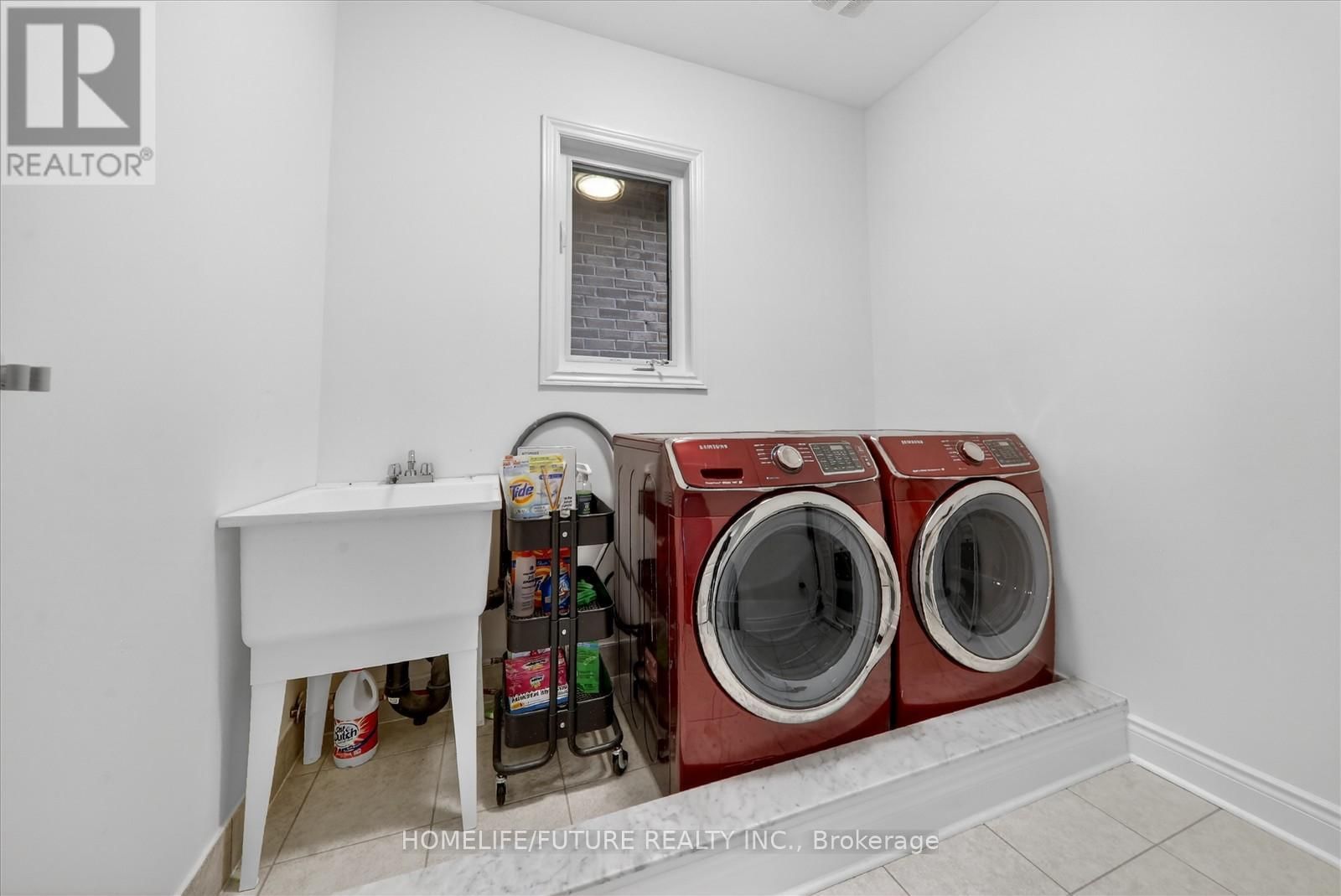 1016 POPPY LANE Image 32