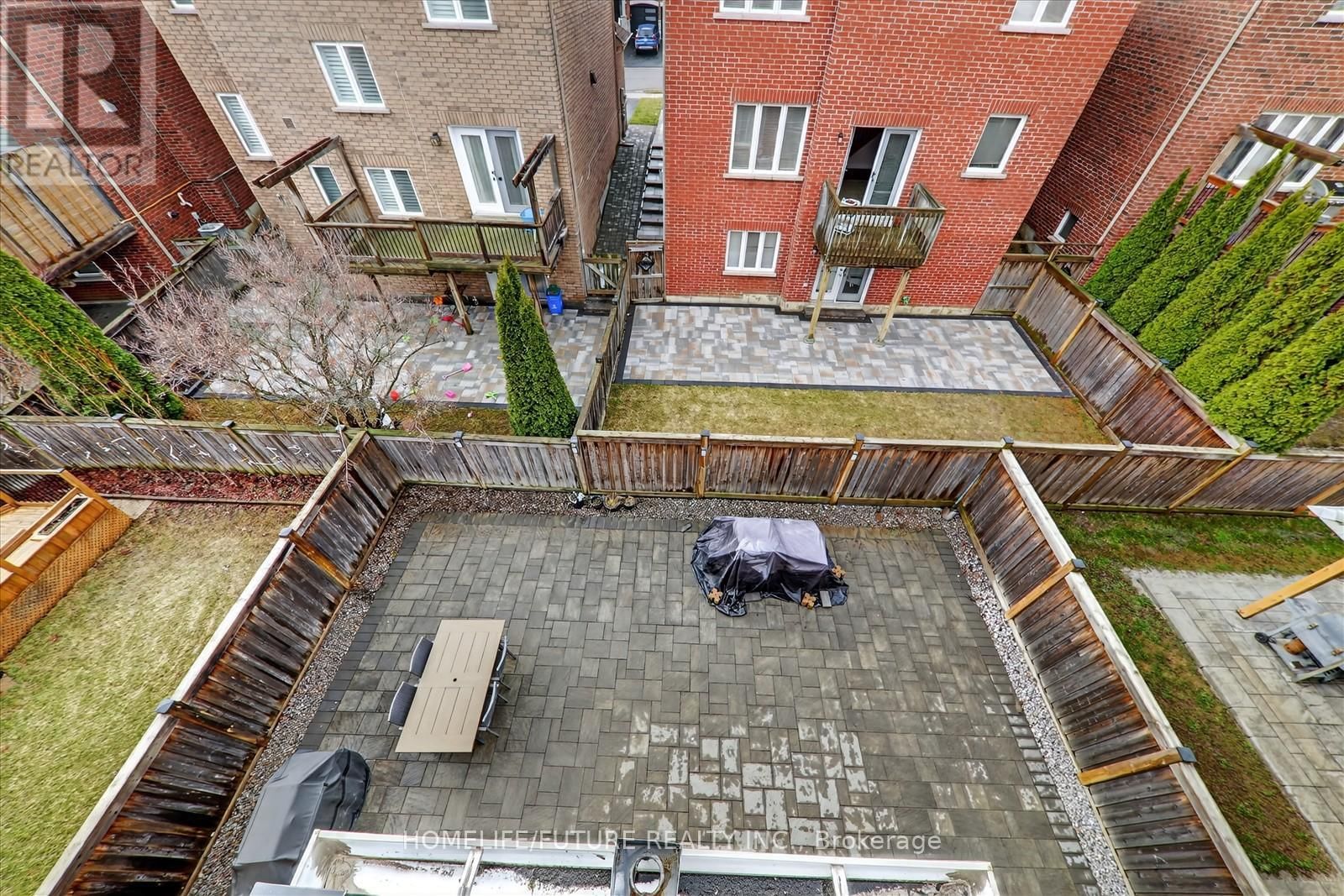 1016 POPPY LANE Image 38