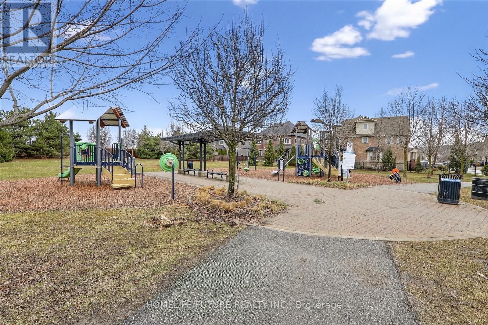 1016 POPPY LANE Image 42