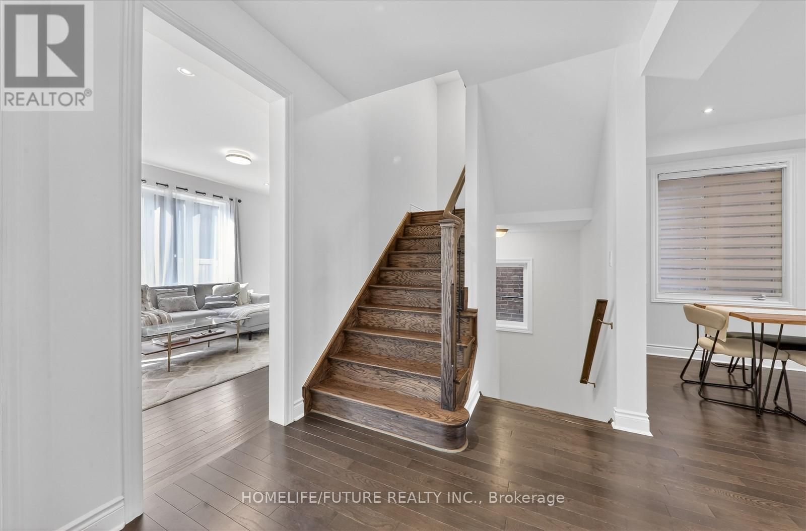 1016 POPPY LANE Image 8