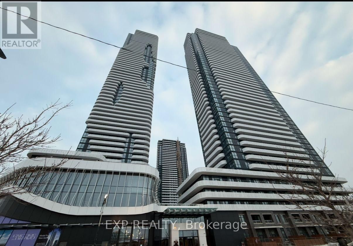 708 - 195 COMMERCE STREET Image 1