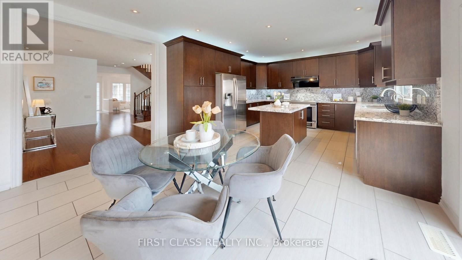 2 BEEBE CRESCENT Image 13