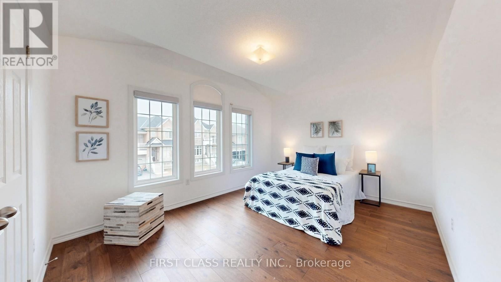 2 BEEBE CRESCENT Image 30