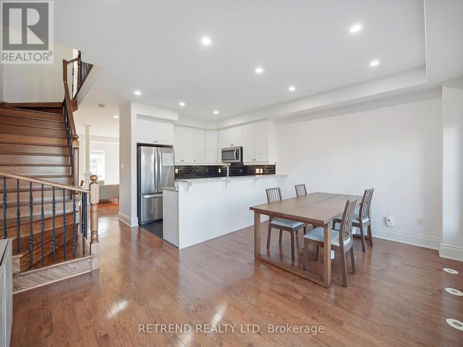 26 GOLDEN SPRUCE LANE Image 17