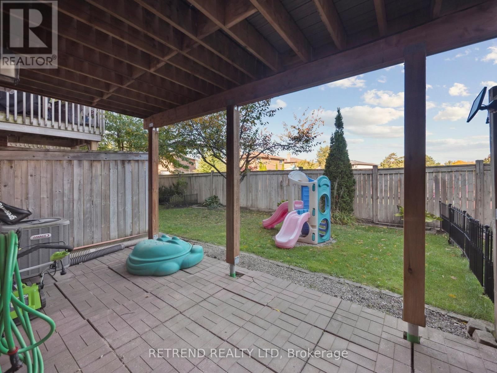 26 GOLDEN SPRUCE LANE Image 38