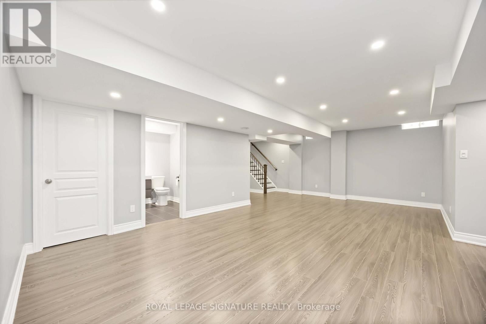 99 CARD LUMBER CRESCENT Image 37