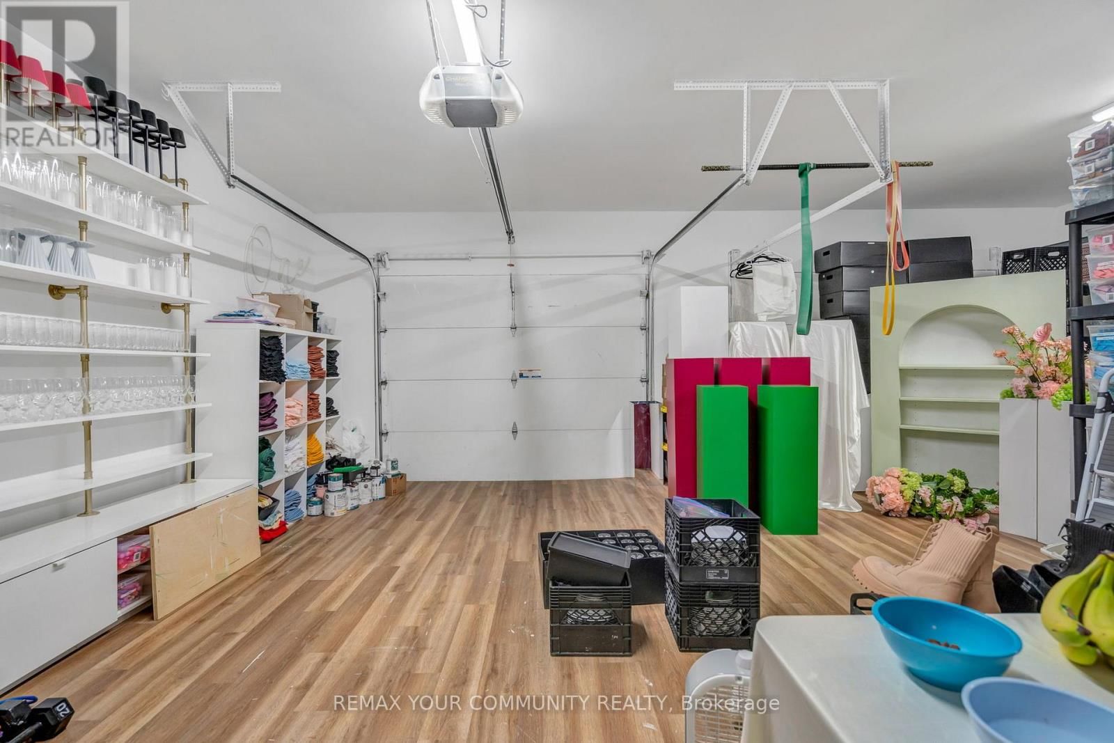 69 SANDRA DRIVE Image 34