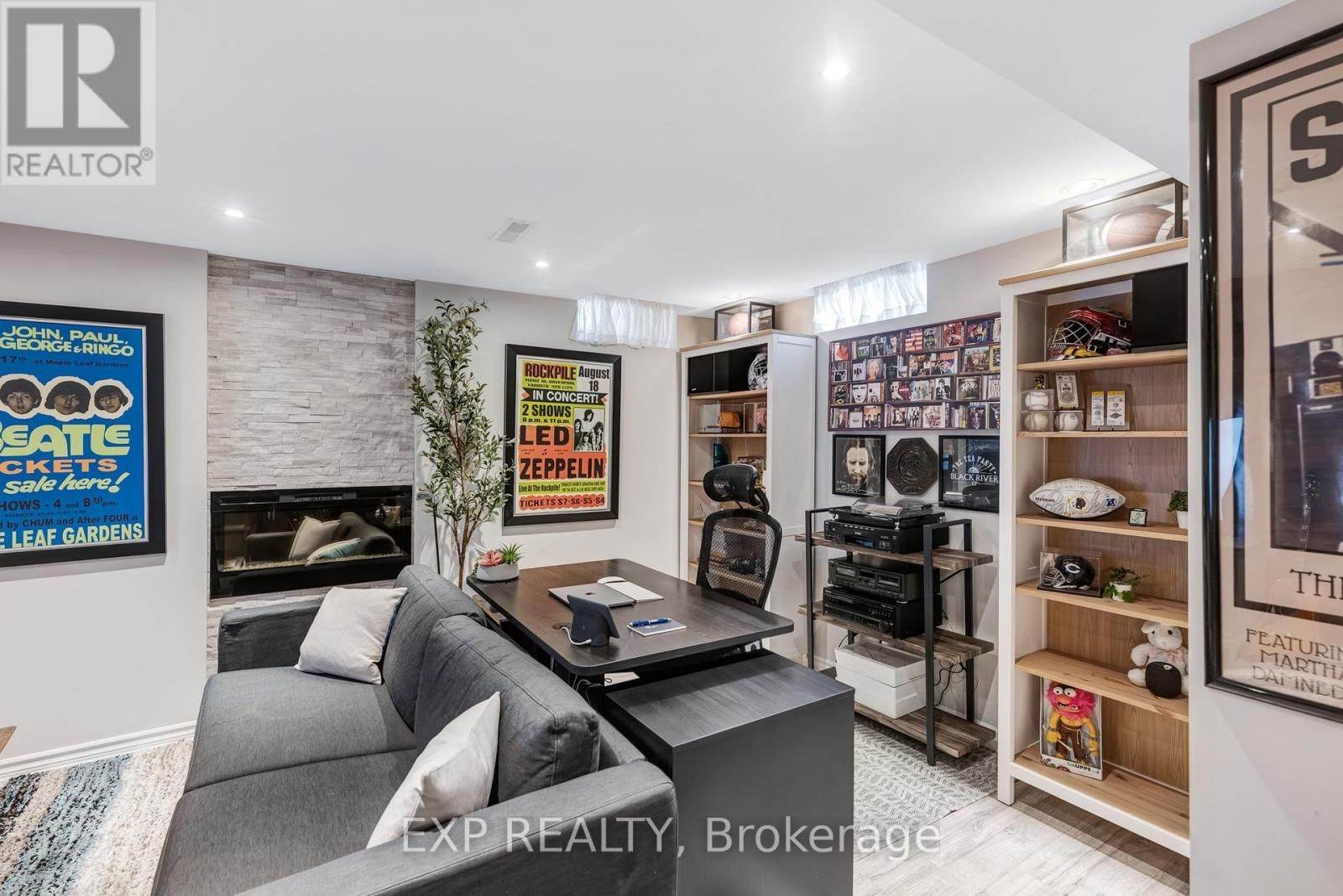 138 PRINCETON GATE Image 36