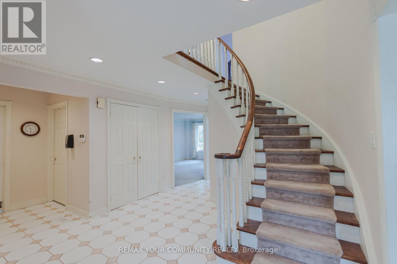 47 ELMSLEY DRIVE Image 11