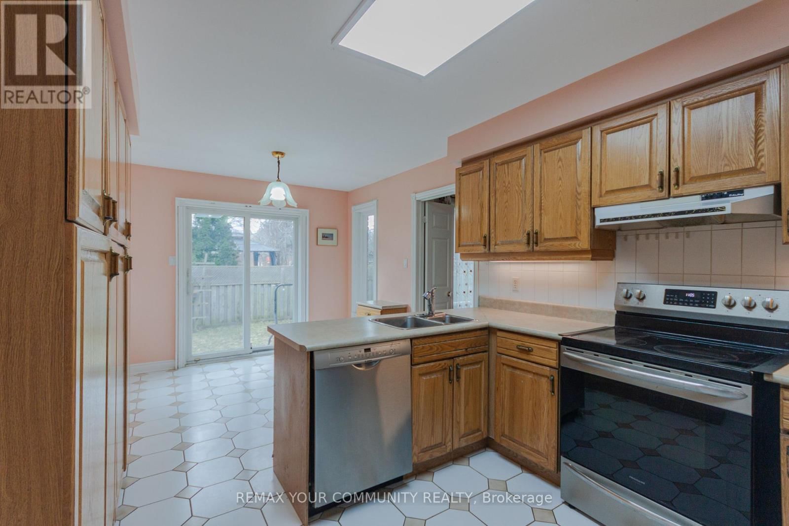 47 ELMSLEY DRIVE Image 14