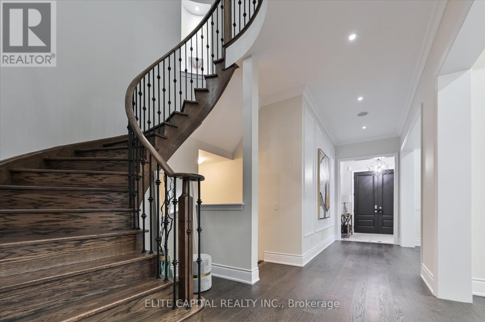 33 STRAW CUTTER GATE Image 23