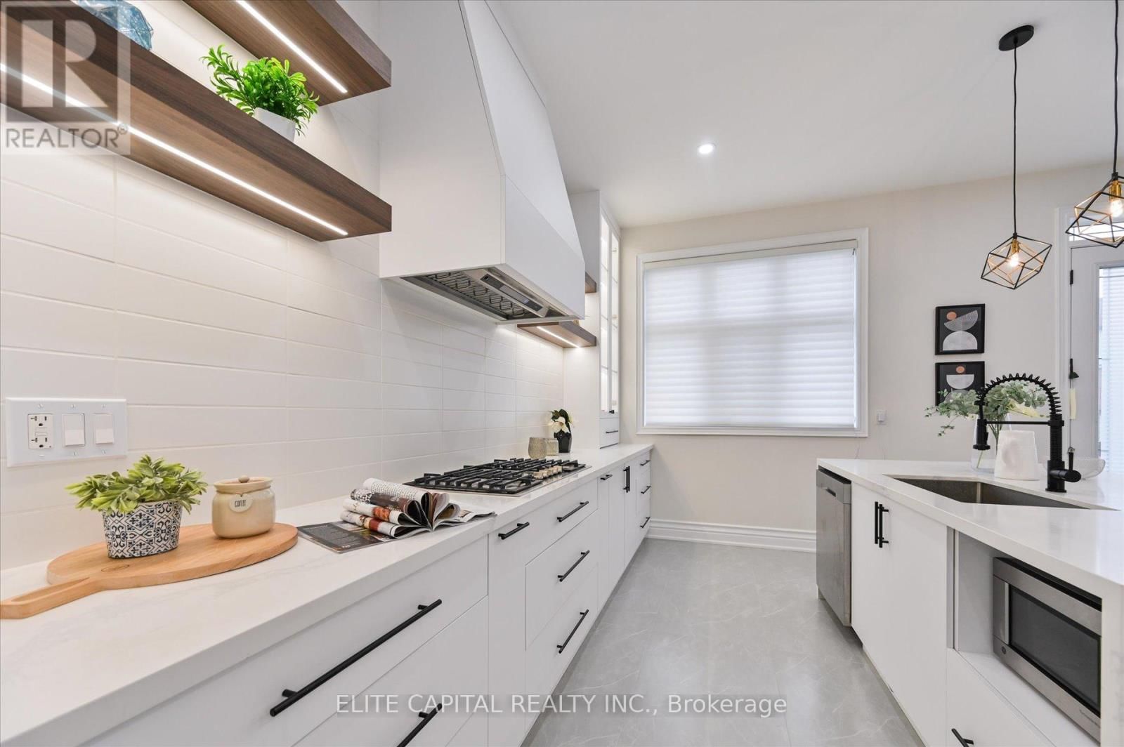 33 STRAW CUTTER GATE Image 6