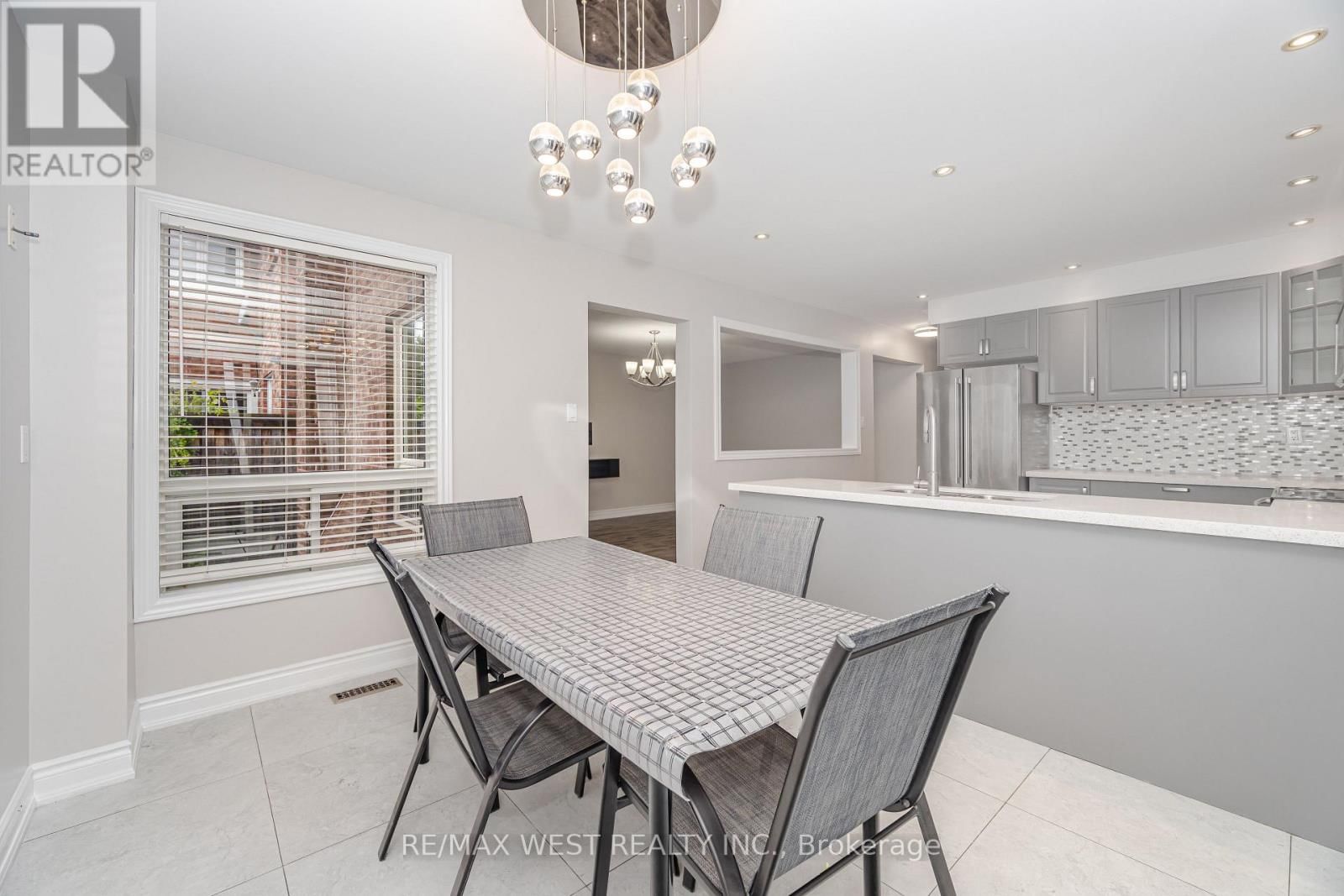 86 DINA ROAD Image 22