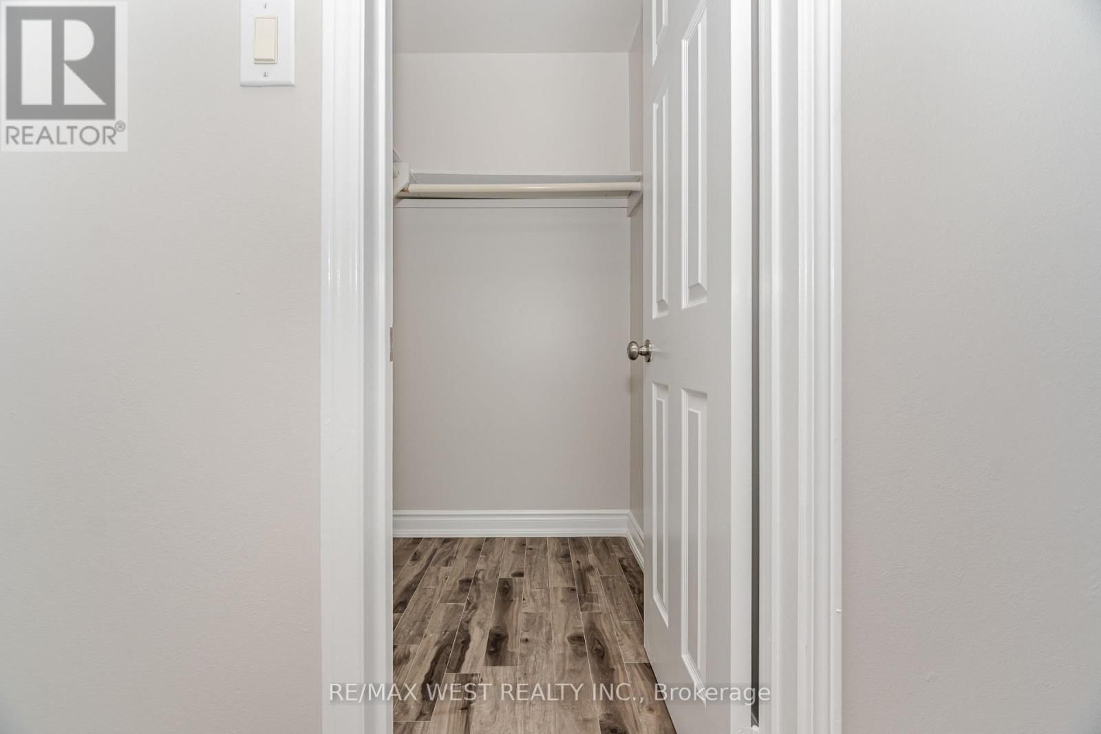 86 DINA ROAD Image 39