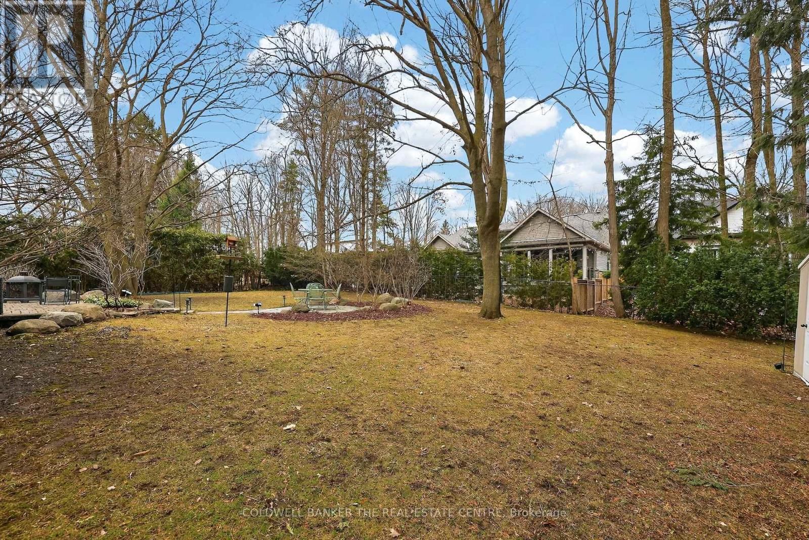 172 MILLARD AVENUE Image 36