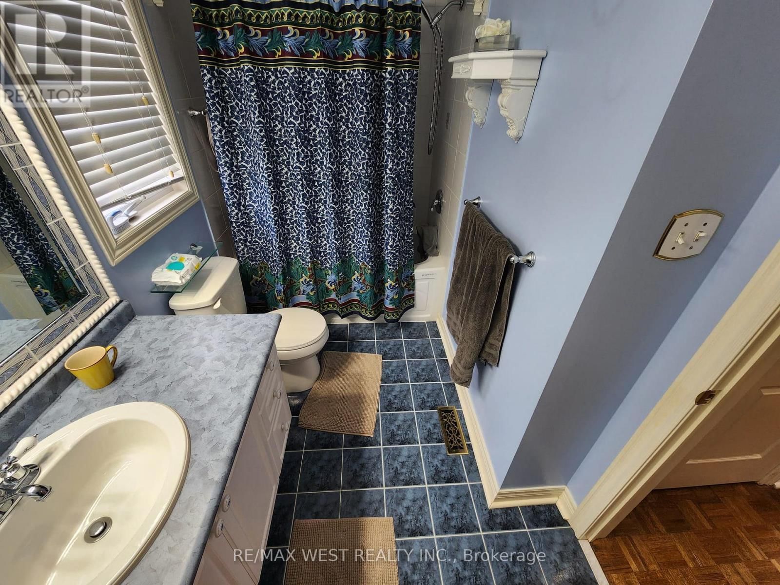 379 SONOMA BOULEVARD Image 27