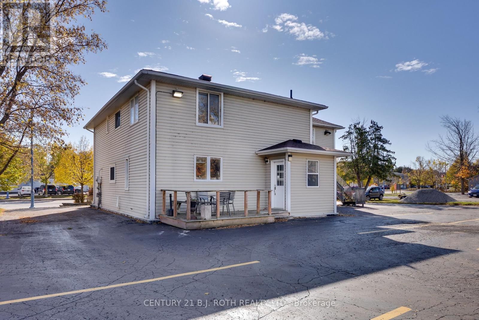 888 INNISFIL BEACH ROAD Image 21