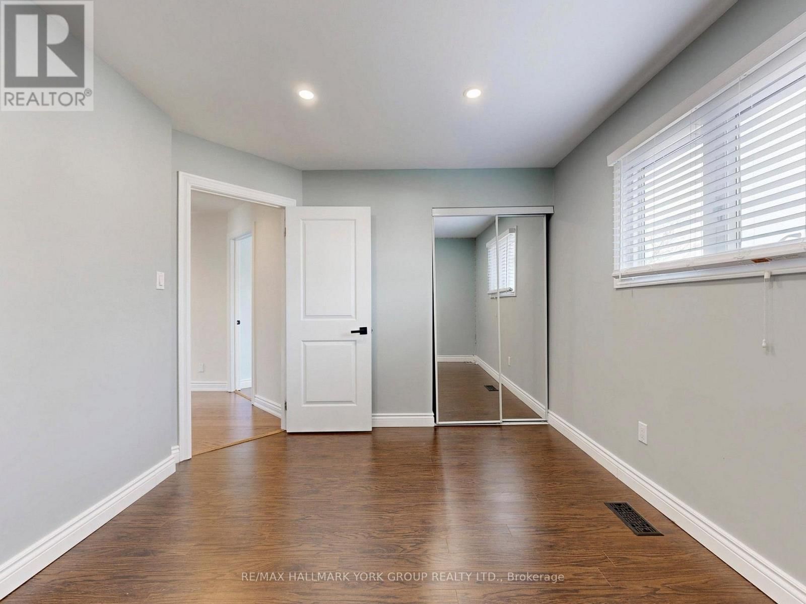 42 BUCHANAN CRESCENT Image 27