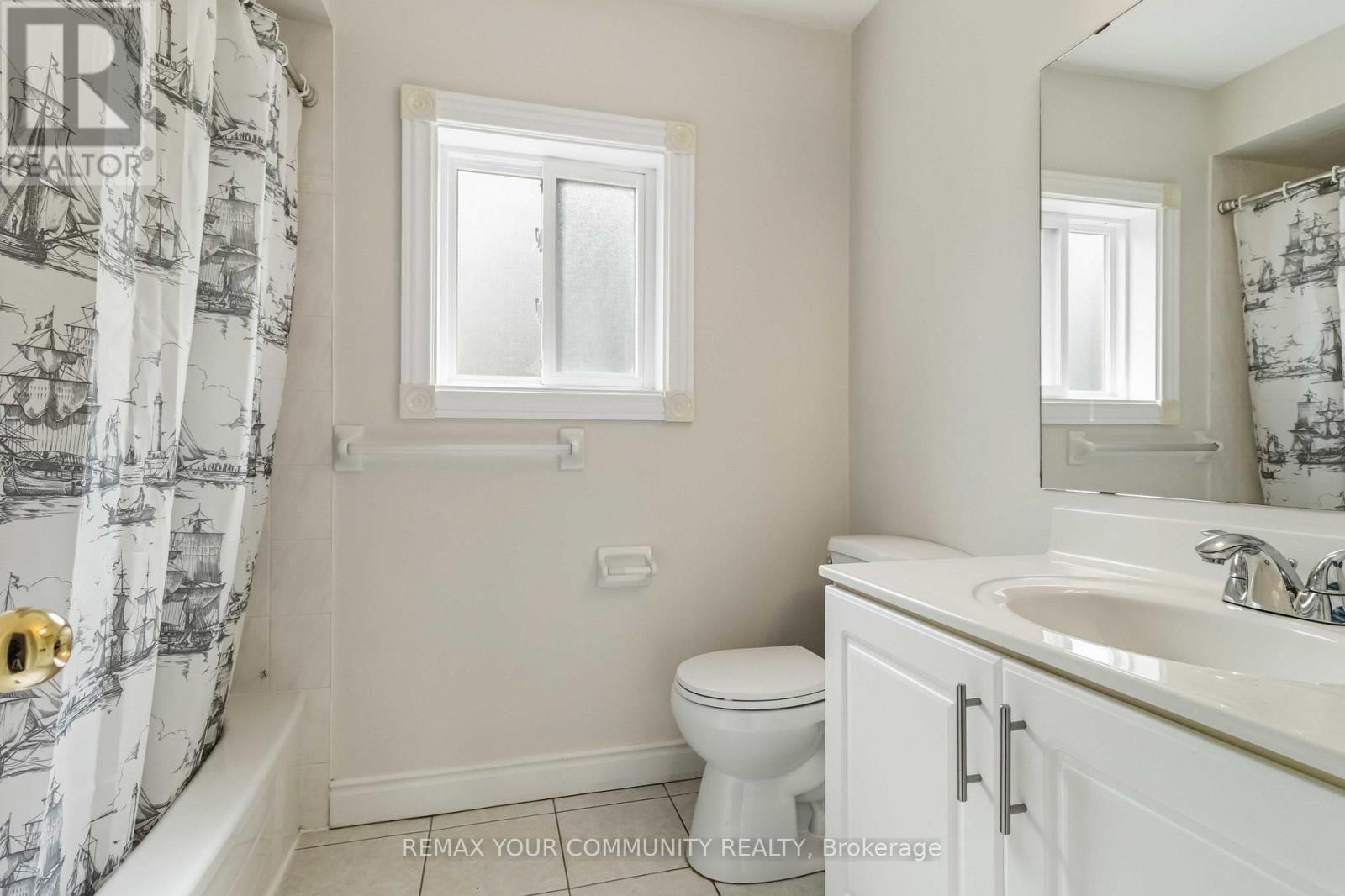 120 SHAFTSBURY AVENUE Image 17