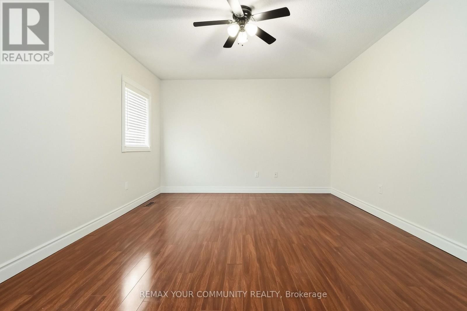 120 SHAFTSBURY AVENUE Image 21